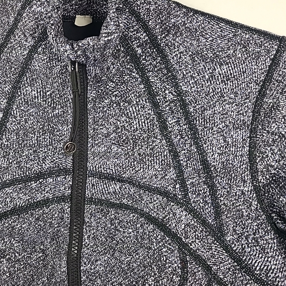 Lululemon Women's Define Full Zip Fusion Jacquard Black Violet Viola Sz 6 - Picture 2 of 7